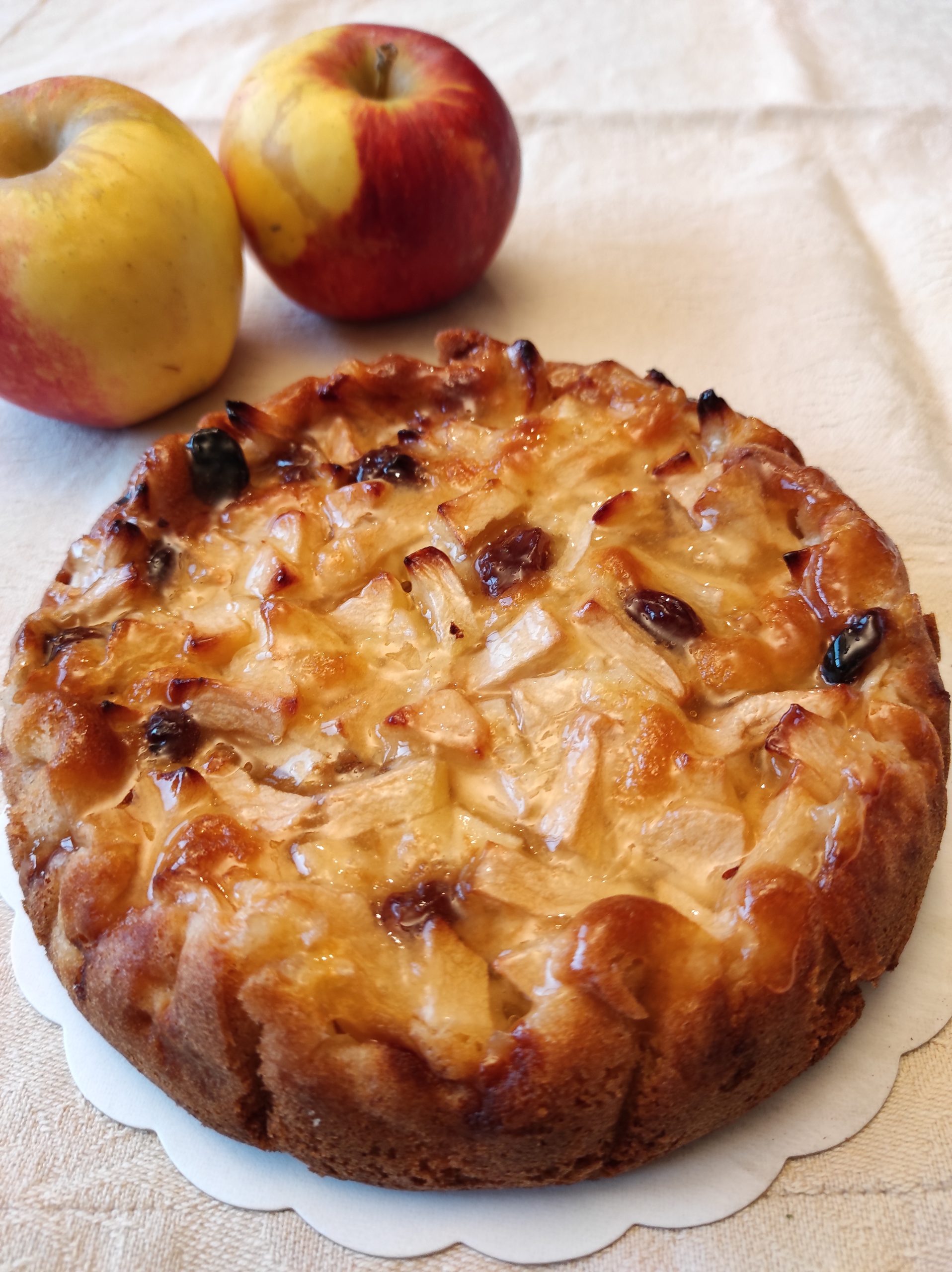 ronde appelcake rozijnen